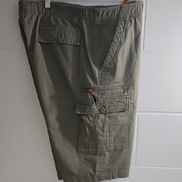 Khaki Green Outdoor Lifestyle Cargo Shorts Lightweight Stretch - Picture 12 of 12